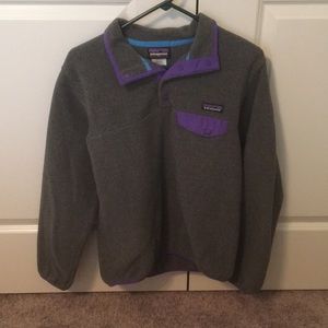 Patagonia sweatshirt/pullover!